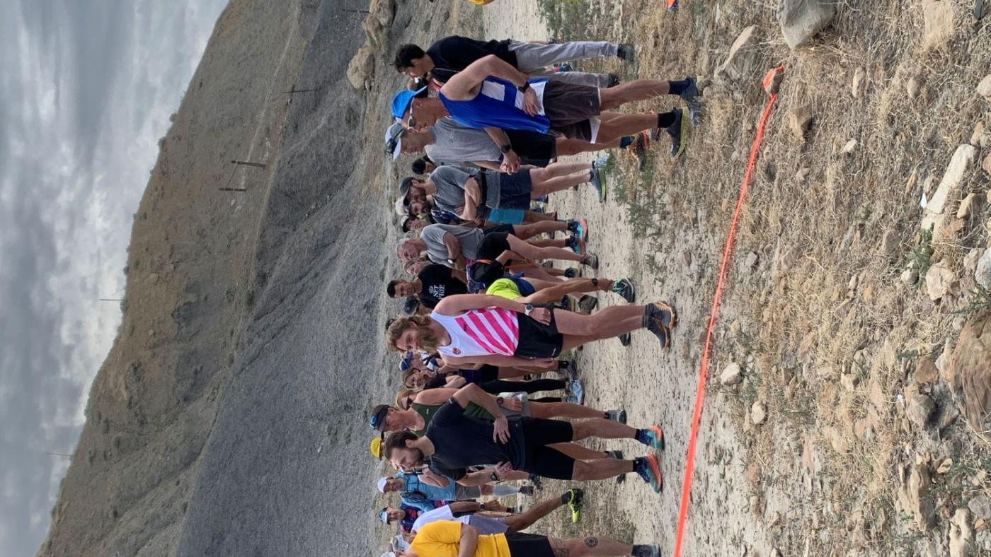 Runners at the start of the Garfield Grumble
